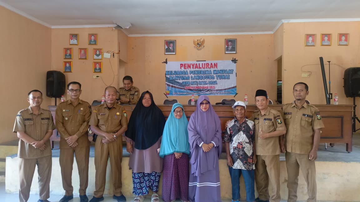 Penyaluran BLT Dana Desa Triwulan III Tahun 2025 di Desa Kualu Nenas